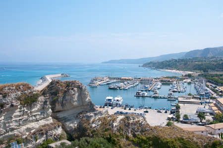 Forse cercavi: Veduta del porto turistico di tropea Calabria ItaliaView of the marina of Tropea Calabria Italyのeditorial素材