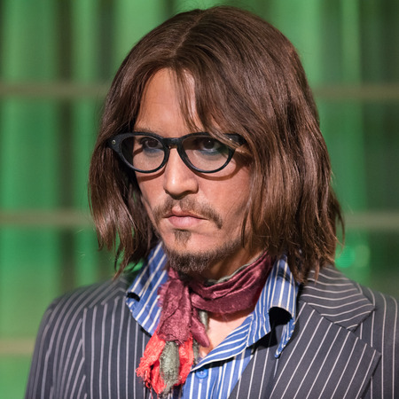 BANGKOK - JAN 29: A waxwork of Johnny Depp on display at Madame Tussauds on January 29, 2016 in Bangkok, Thailand. Madame Tussauds' newest branch hosts waxworks of numerous stars and celebritiesのeditorial素材