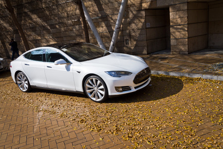 Tesla Model S Electronic Car in Hong Kong Marketのeditorial素材