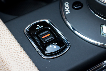Rolls-Royce Wraith Top Class Sedan 2014 Model