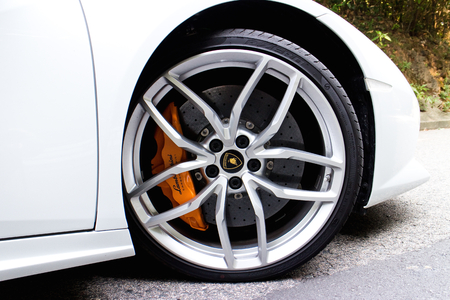 Hong Kong, China Oct 8, 2014 : Lamborghini Huracan LP610-4 2014 Wheel test drive on Oct 8 2014 in Hong Kong.のeditorial素材