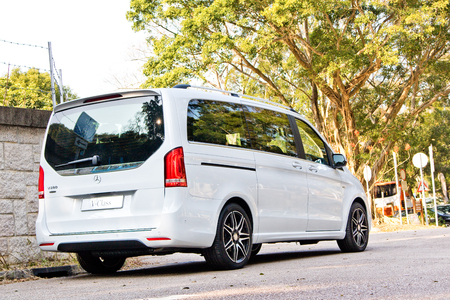 Hong Kong, China Feb 12, 2018 : Mercedes-Benz V-Class 2018 Test Drive Day Feb 12 2018 in Hong Kong.のeditorial素材