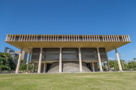 Honolulu, Jan. 12:  Morning view of the Hawaii State Legislature.  Honolulu, Hawaii, USA.  January 12, 2015のeditorial素材