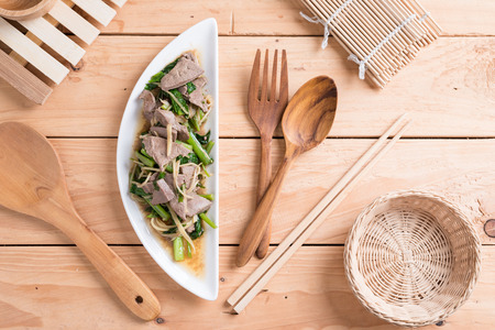 Stir-fried Pork Liver with Ginger, Spring Onions and vegetable