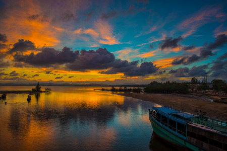 Beautiful sunset over the beachの写真素材