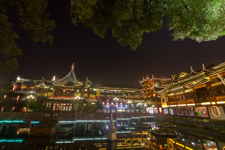 Yu Yuan Garden at night Shanghai ,Chinaのeditorial素材