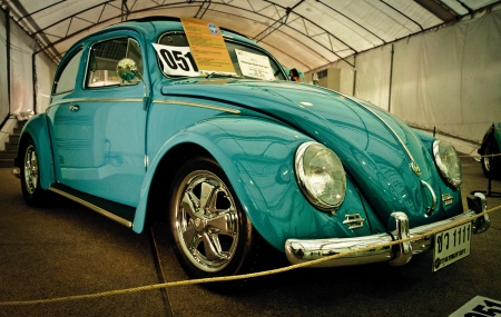 PATHUM THANI,THAILAND-JUNE 23: a Volkswagen Beetle Oval Type 1 on display at the 35th Vintage Car Concours on June 23,2011 in Pathum Thani, Thailand.のeditorial素材