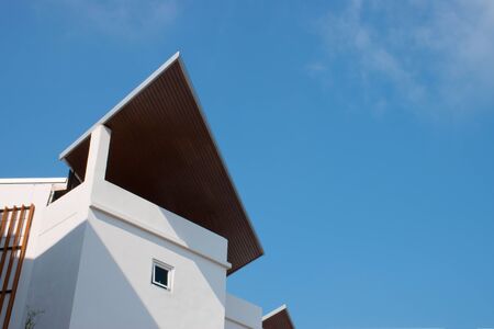 Minimal building