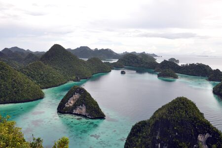 Long trip, Wayag raja ampat west Papua Indonesiaの写真素材