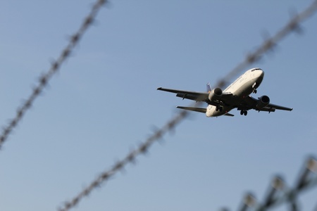 airport fenceのeditorial素材