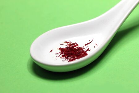 cloves on a spoonの写真素材