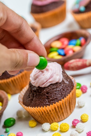 decorating tartletsの写真素材