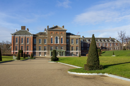 kensington palace in londonのeditorial素材
