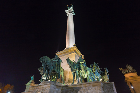 place of heroes budapest hungary at nightのeditorial素材