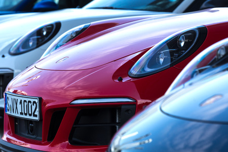stuttgart, Baden-Wurttemberg/germany - 21 08 18: porsche cars in front oft the porsche museum stuttgart germanyのeditorial素材