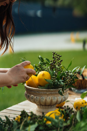 A woman is preparing decorations for a wedding. Close viewの写真素材