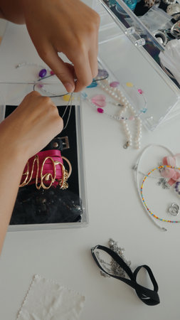 Creative Jewelry Arrangement and Design A Fusion of Artistry and Personal Expression in Accessories