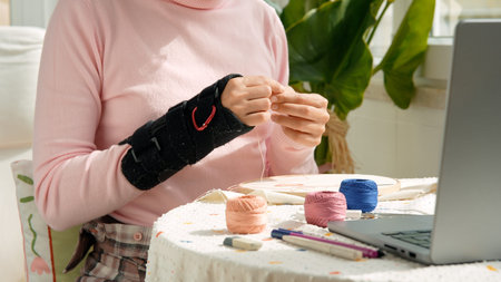 Online tutorial featuring colorful thread and sewing tools