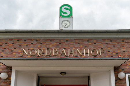 Nordbahnhof, Berlin, Germany - july 07, 2019: refurbished face of the railway station Nordbahnhof with the typical green S-signのeditorial素材