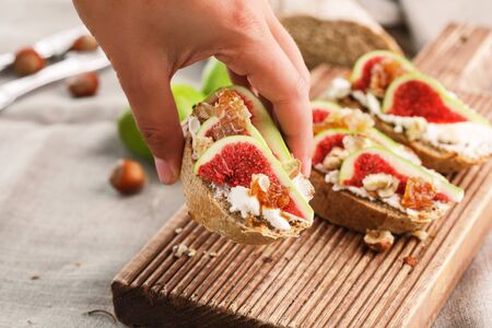 Toasts with figsの写真素材