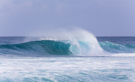 nearshore barrels of the Banzai Pipeline, Northshore, Hawaii