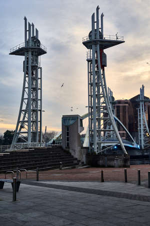 Manchester, Uk 2 December 2019 Salford quay footbridge in Manchesterのeditorial素材