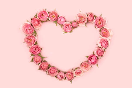 Pink roses heart with copy space - Valentine concept
