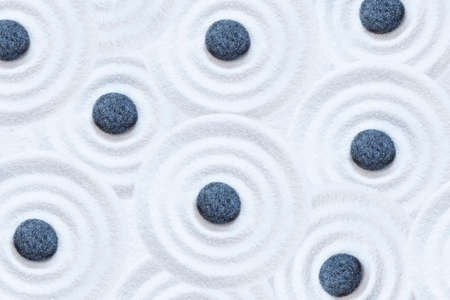 Zen pattern in white sandの写真素材