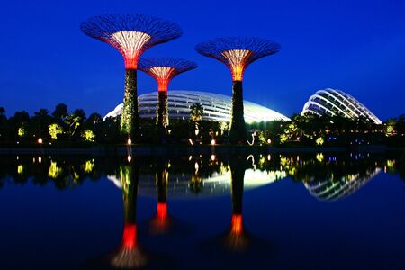 Garden by the Bay Singapore, National Garden Singapore, evening Night Blue hourのeditorial素材