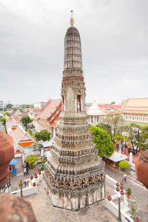 The famous temple Wat Arun in Bangkokの写真素材