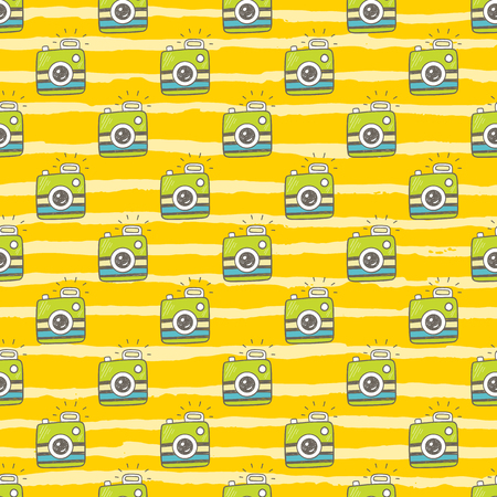 Doodle retro photo cameras seamless pattern. 80s pop art design, patches and stickers collectionのイラスト素材