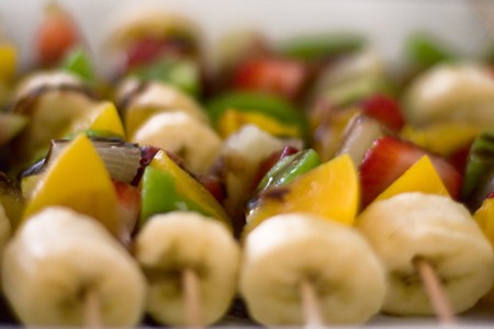 Selective focus image of fresh fruit skewers.の写真素材