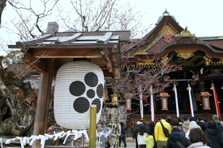 At the Kitano-Tenman-gu Shrineのeditorial素材