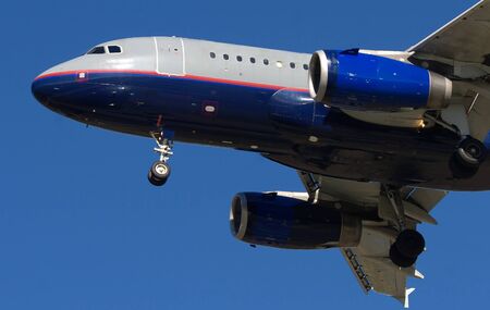 jet coming into airportの写真素材