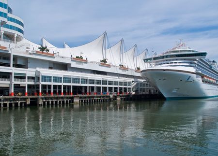 cruise ship berthed in Vancouver before going to Alaska の写真素材