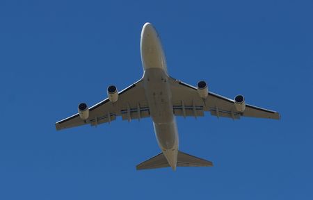 Jet leaving Vancouver airport     の写真素材