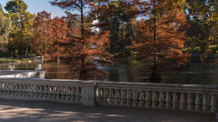Lake of the Crystal Palace of the Retiro Park in the city of Madrid. Spainのeditorial素材