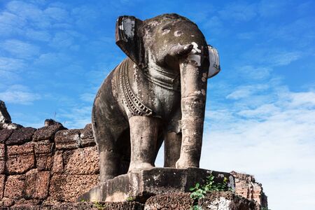 Elephant sculpture at East Mebon templeの写真素材