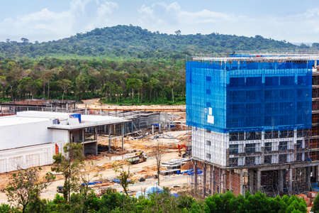 construction of a new hotel in the tropics