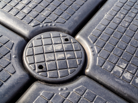 Close-up dirty plastic pontoon walk way texture background. Black plastic Floating Dock.の写真素材