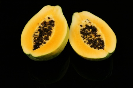 Sliced Papayaの写真素材