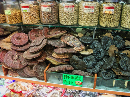 a japanese food market in tokyo cityのeditorial素材