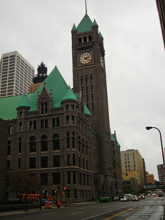 the clocktower place in chigago at summerのeditorial素材