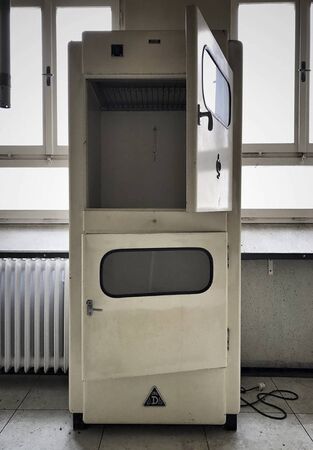an old x ray in a hospitalの写真素材