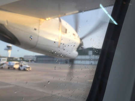 view from the window plane to the unway