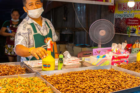 from 03.11. A Thai festival took place around the Phra Pathom Chedi in Nakhon Pathom from 11th to 5th November 2020. In the area of the chedi, innumerable thai foods could be seen. Despite the currentのeditorial素材