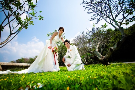 bride and groom at thailandの写真素材