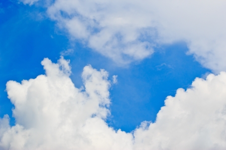 white clouds in a bright sky at chonburi thailandの写真素材