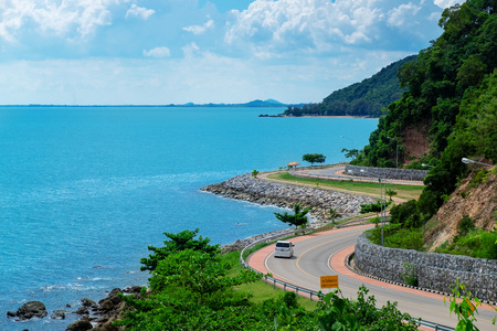 CHANTABURI, THAILAND - 2018-05-28 14:32:23
Beautiful S Curve Road by Sea Photo Taking From NOEN NANG PHAYA SCENIC POINT.のeditorial素材
