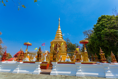 pagoda and Buddha statues in Wat Prathat Doi Wao at Mae Sai Chiang Rai Thailand. border crossing from Mai Sai to Tachilek Myanmar.の写真素材